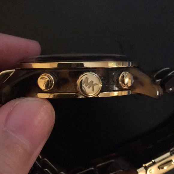 Michael Kors Tortoiseshell Women's Mk5805 Watch - Picture 4 of 4